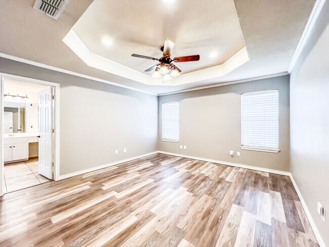 Building Photo - 4 bedroom 2.5 bathroom house in Cooper ISD with Solar!!