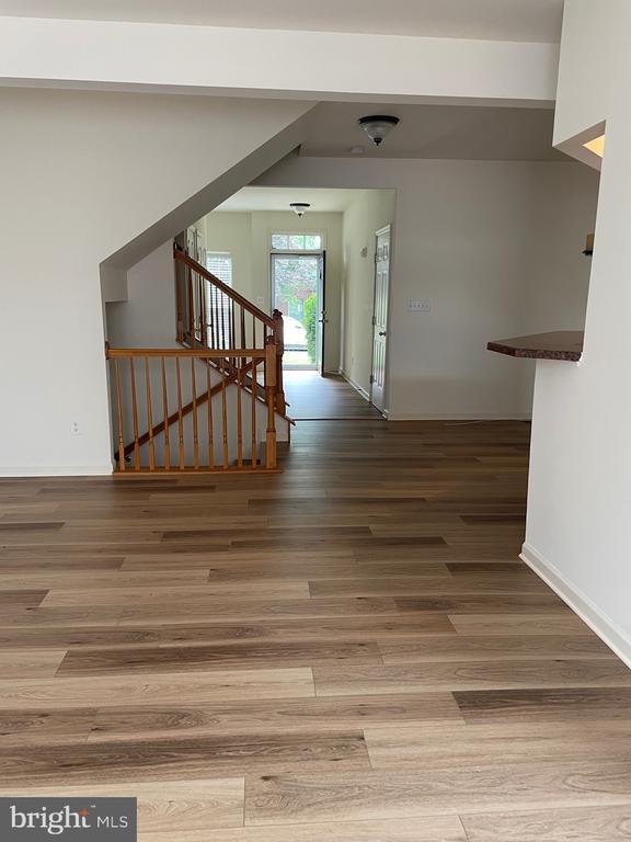 Building Photo - 5 Bridle Ct