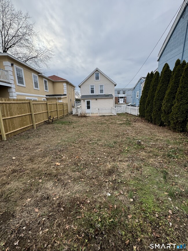 Building Photo - 19 Benham Ave