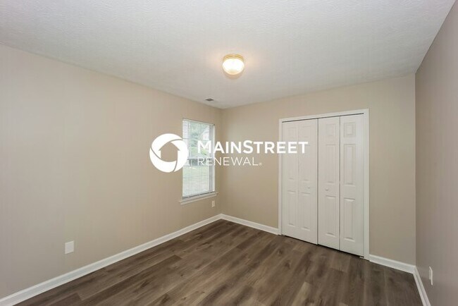 Building Photo - 3 Bedroom Pet-Friendly Home in Atlanta, GA with Main Street Renewal