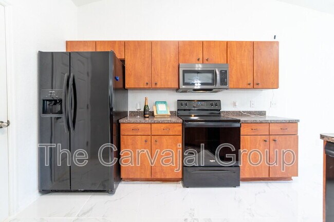 Building Photo - 5107 SW 165th St Rd