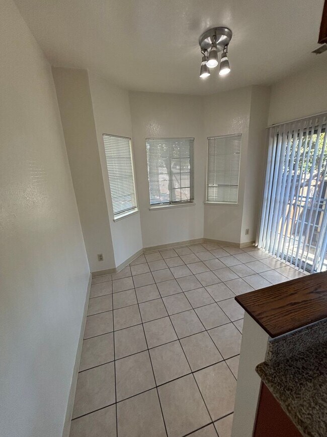 Building Photo - 3501 Richmond Blvd