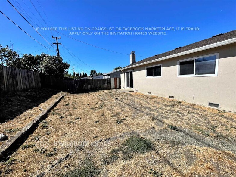 Building Photo - 137 Hastings Ave