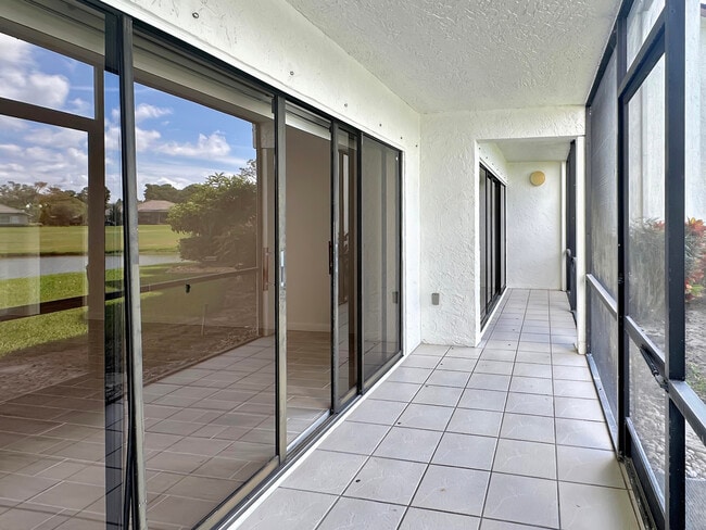 Building Photo - 3351 Twin Lakes Terrace