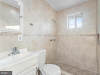 Building Photo - 252 G St