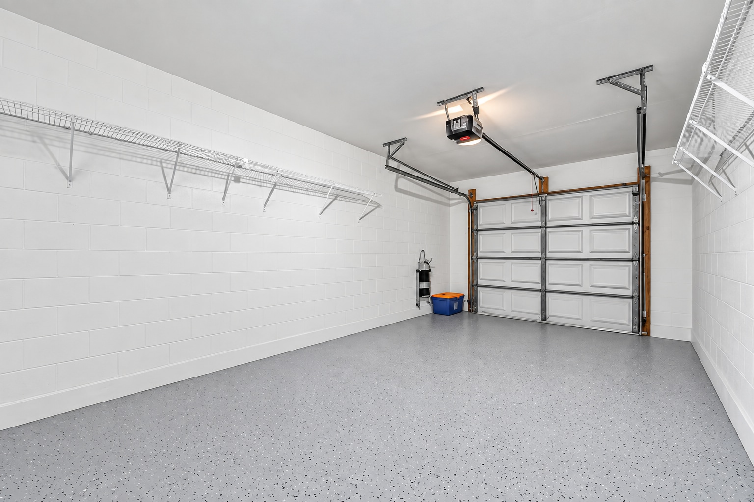 Building Photo - 6670 Villa Sonrisa Dr