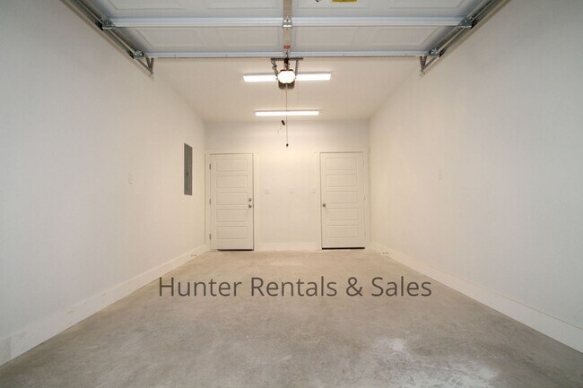 Building Photo - Upscale Four-Bedroom Townhome!
