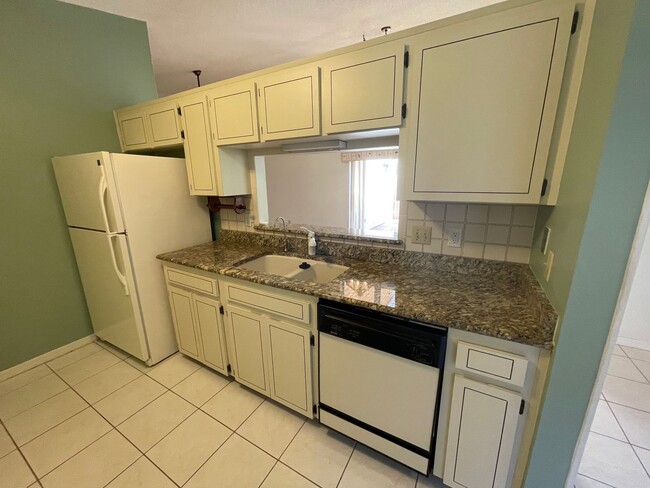 Building Photo - SPACIOUS 3 BD/2BA Home in Winter Springs!