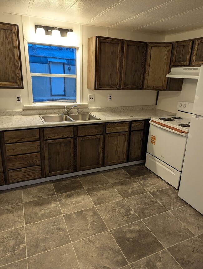 Building Photo - Glendale Mobile Home Park