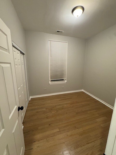 Building Photo - 6412 S Greenwood Ave