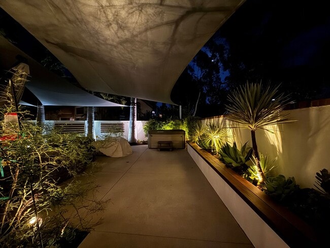 Building Photo - Gorgeous Orange Oasis Home-Available Now!