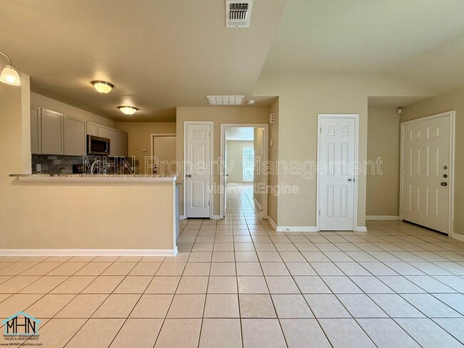 Building Photo - 5603 Lakebend W Dr