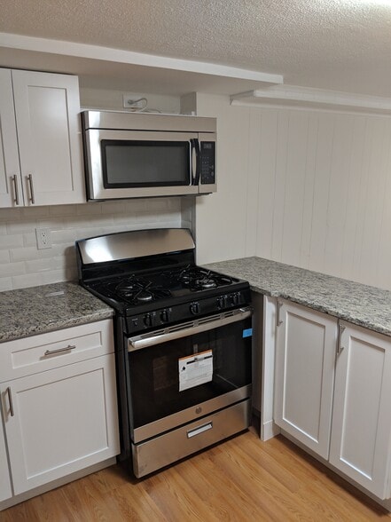 Building Photo - 153 Weigands Ln