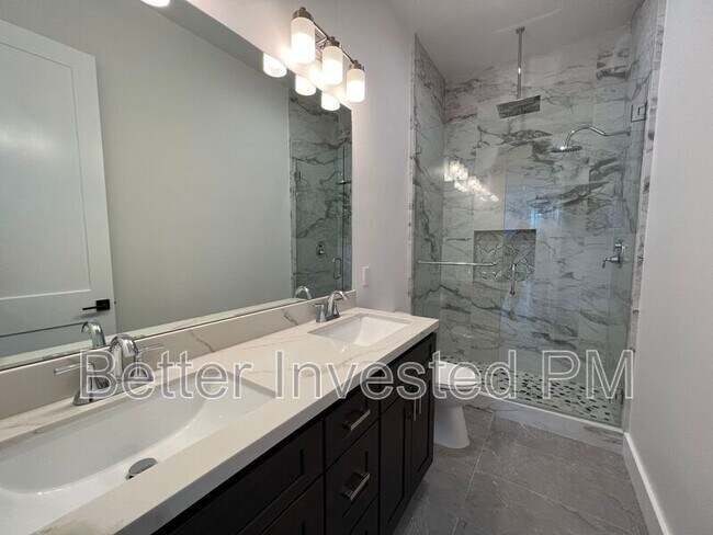 Building Photo - 4579 Lambert Dr