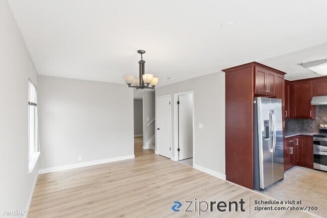 Building Photo - 4 br, 2.5 bath Townhome - 32259 Mercury Wa...