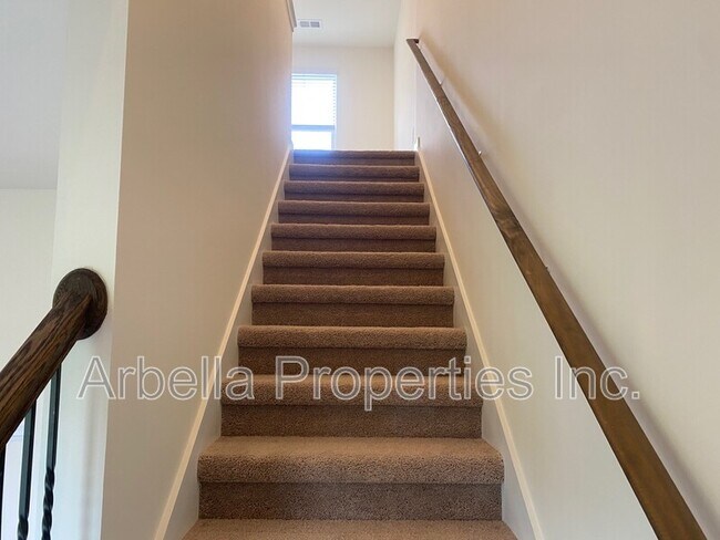 Building Photo - 424 Quiver St