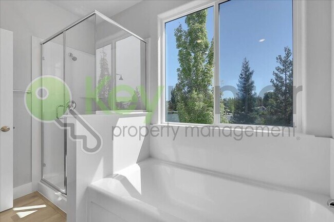 Building Photo - 1488 Westwind Wy
