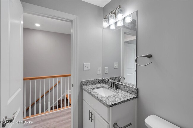 Building Photo - 721 E Caldwell St