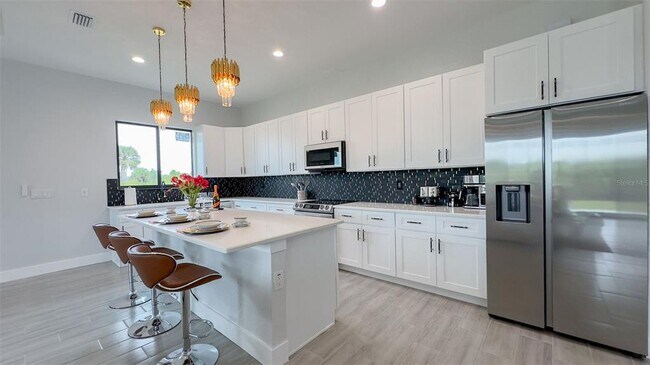 Building Photo - 178 Lime Tree Park