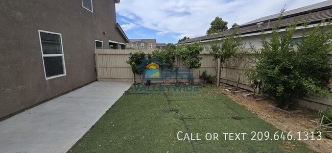 Building Photo - 2104 Ukiah Ct