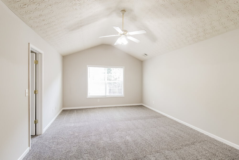 Building Photo - 740 Shadow Lake Dr