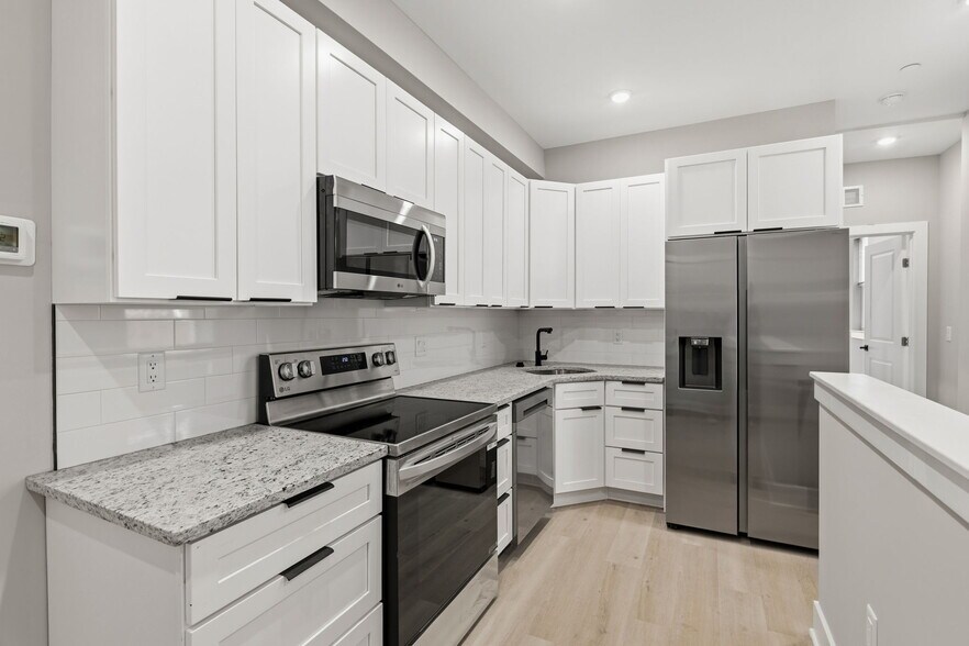 Building Photo - 856 N 19th St