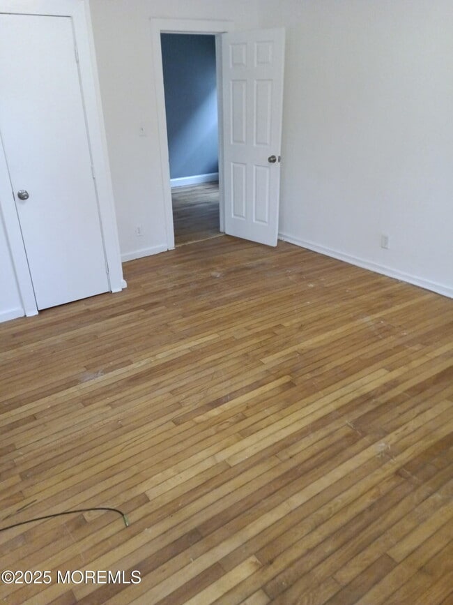 Building Photo - 154 Ridge Ave