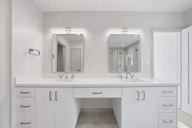 Building Photo - 5527 Burning Tree Dr