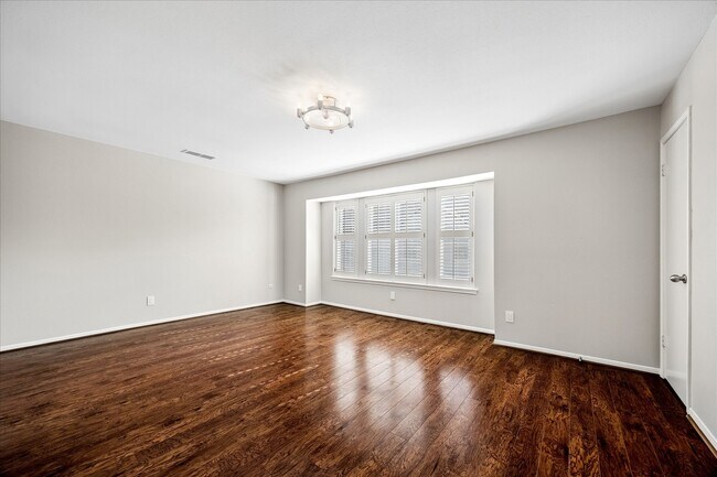 Building Photo - 727 Bunker Hill Rd