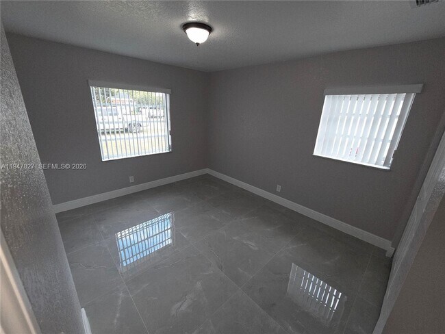 Building Photo - 4360 NW 15th St