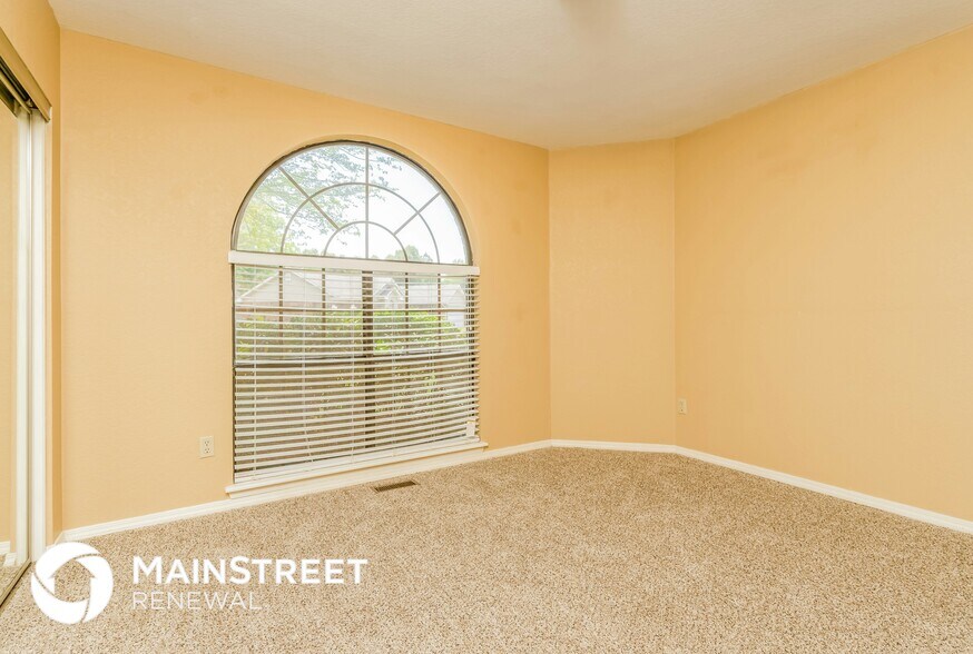 Building Photo - 7909 Maehs Terrace