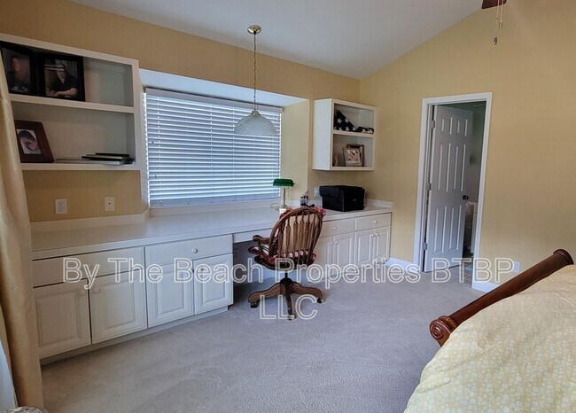 Building Photo - 9596 Indigo Creek Blvd