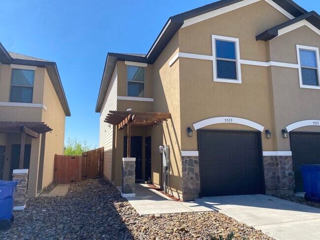 Building Photo - 5513 Montevista Dr