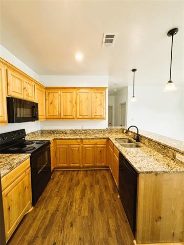 Building Photo - 212 Lasso Cir