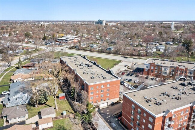 Building Photo - 3501 Wellington Ct
