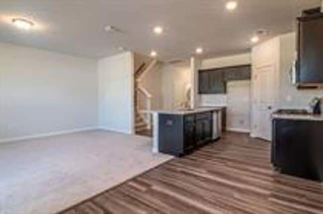 Building Photo - 1054 Gentle Reed Dr