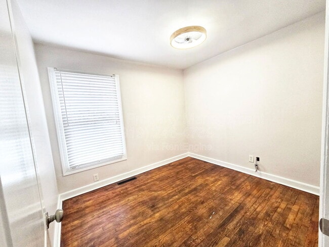 Building Photo - 1002 Southerlund Rd