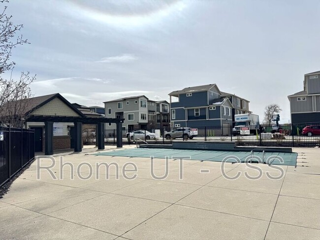 Building Photo - 18 N 1100 W