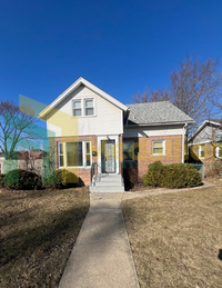 Building Photo - Spacious 5-Bedroom, 2-Bath Corner Lot Home...