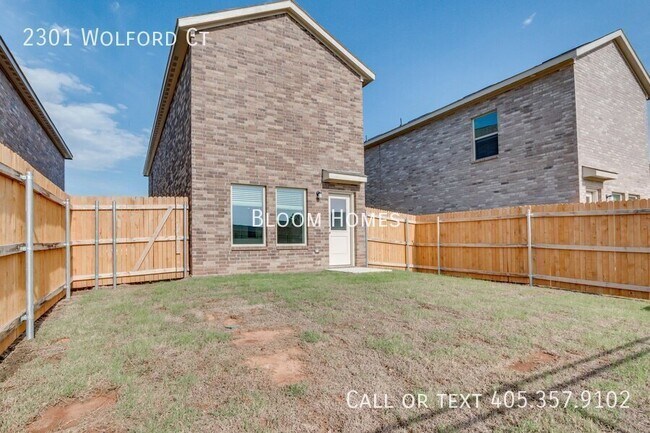 Building Photo - 2301 Wolford Ct