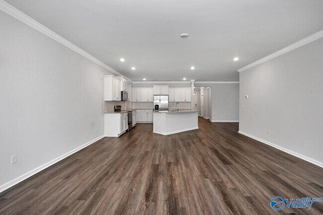 Building Photo - 157 High Leaf Dr