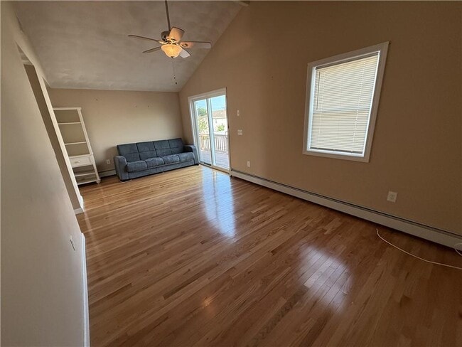 Building Photo - 24 Apulia St