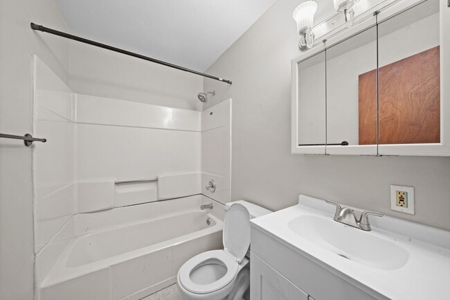 Building Photo - 1006 N 3rd St