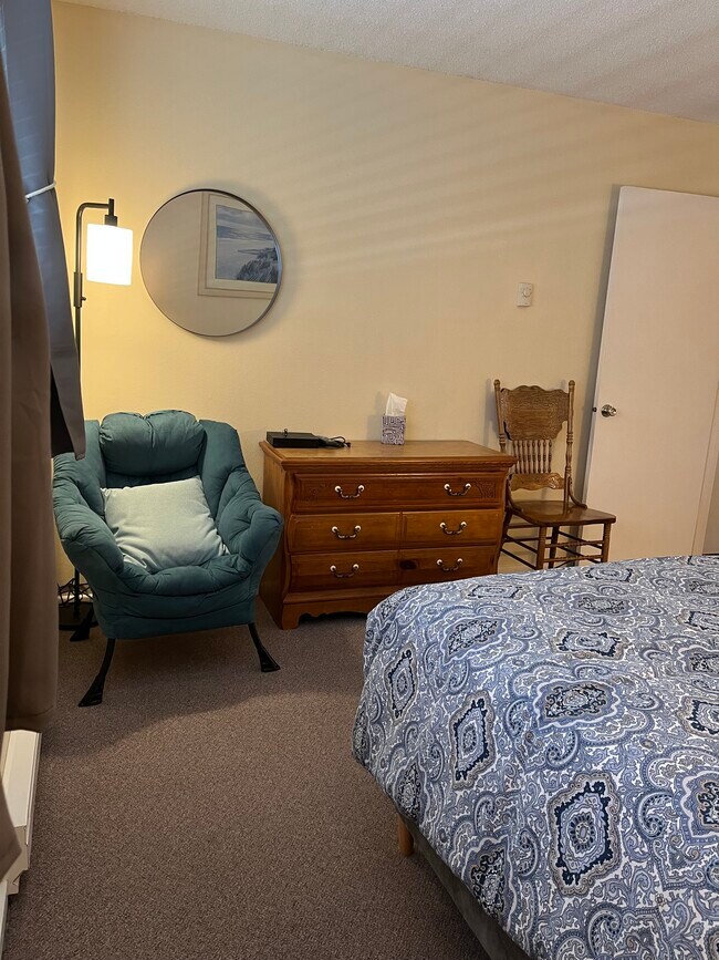 Building Photo - 48988 U.S. 101 S