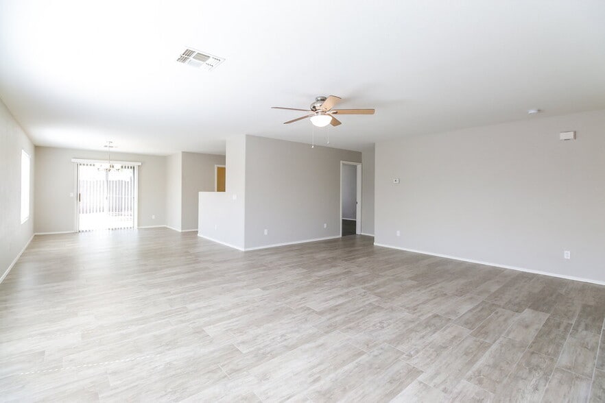 Building Photo - 16071 W Adams St