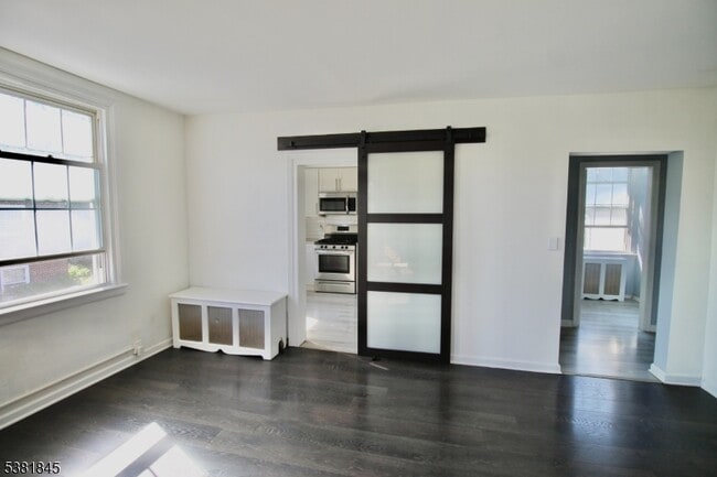 Building Photo - 22 Rockland Terrace