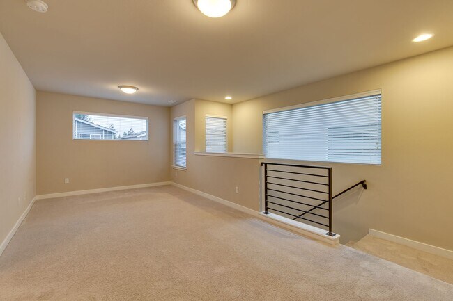 Building Photo - Beautiful Bothell Home Close to North Creek High!