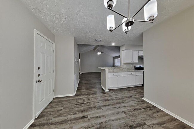 Building Photo - 7426 Boysenberry Ln
