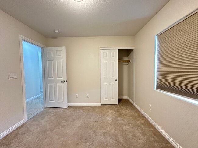 Building Photo - Home for Rent