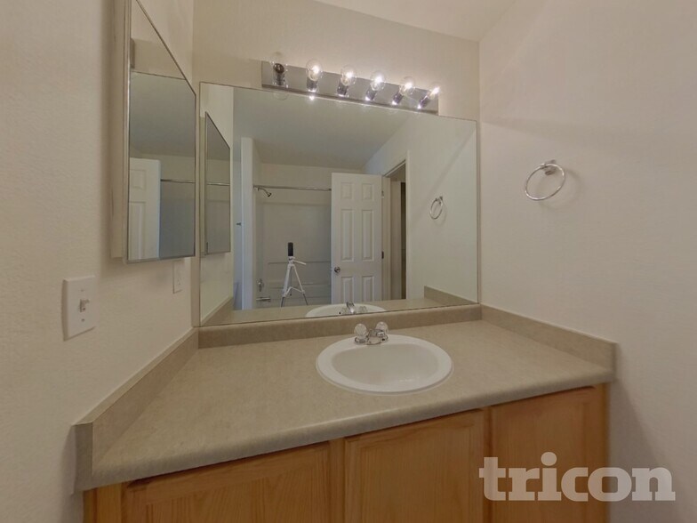 Building Photo - 6245 Sierra Grande Point